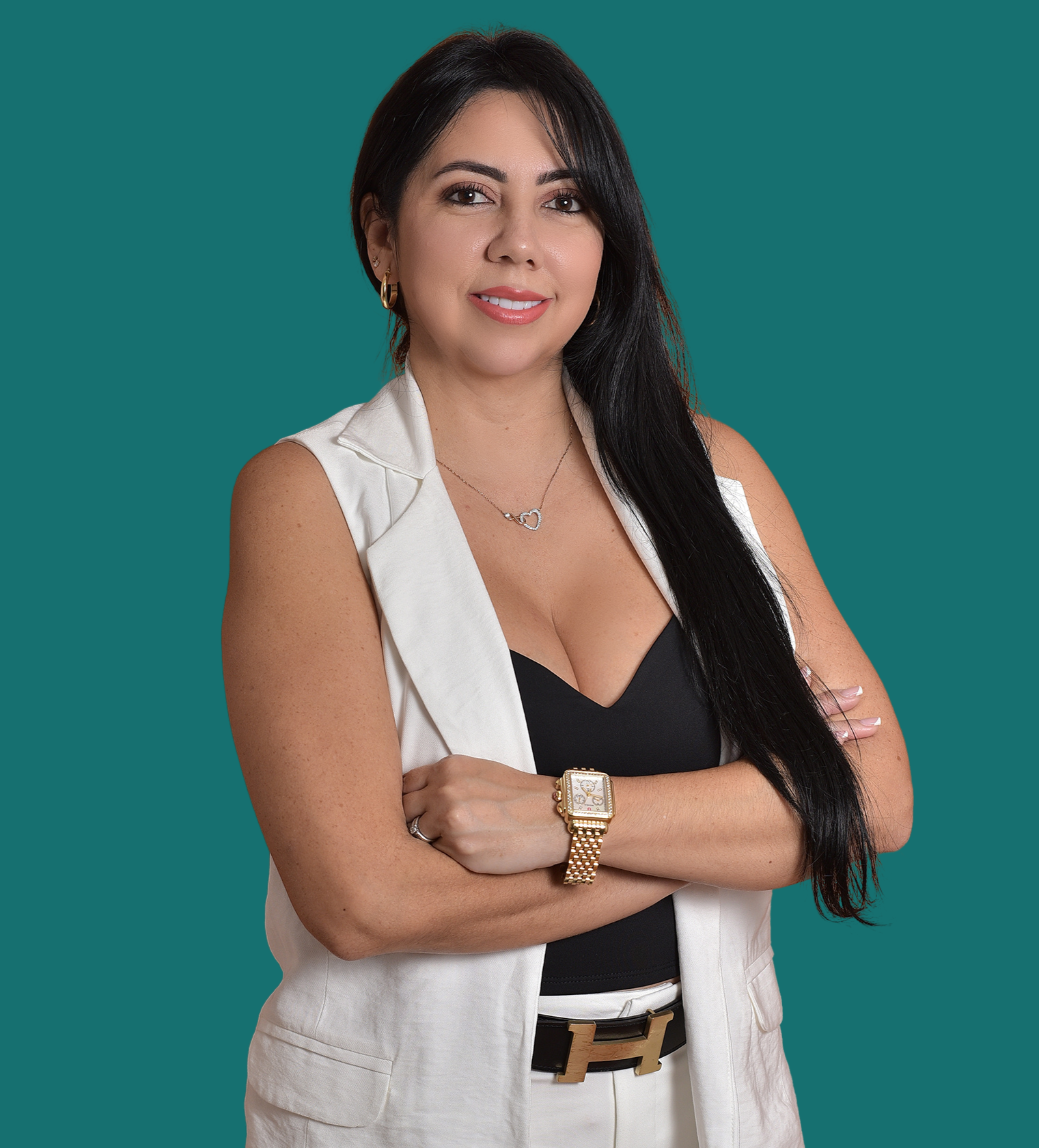 Paola Perlaza, licensed aesthetician